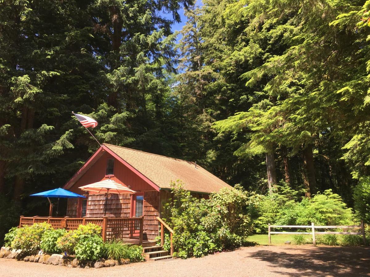 Manitou Lodge Forks Exteriör bild
