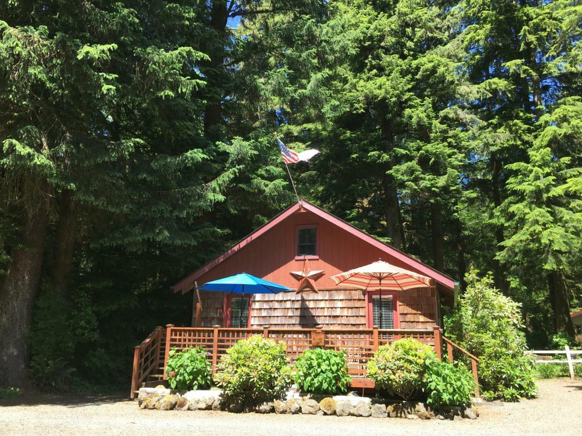 Manitou Lodge Forks Exteriör bild